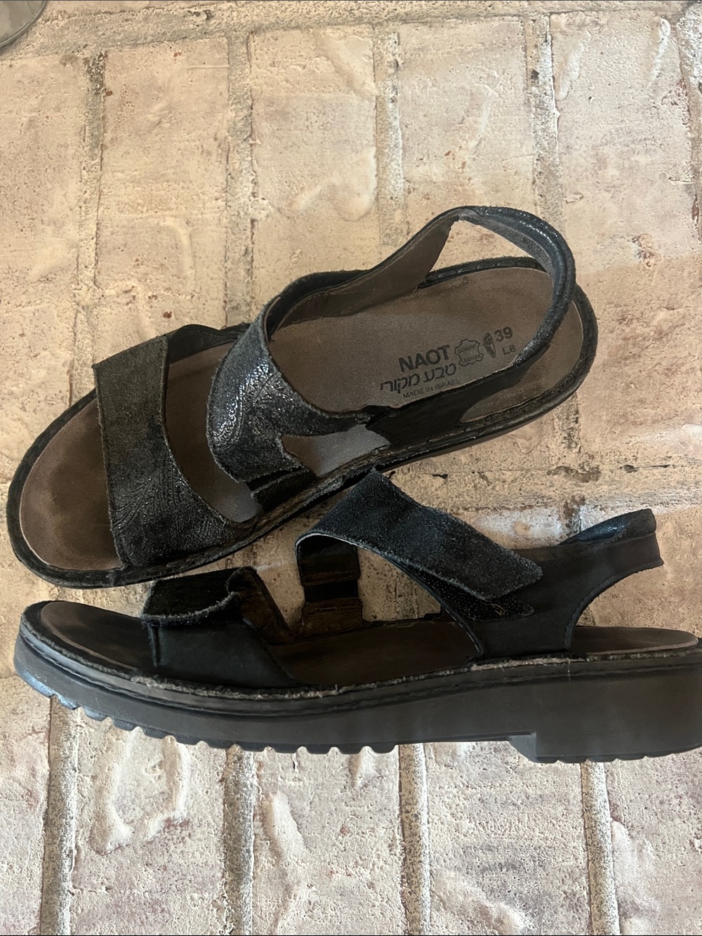 Naot Black Leather Comfort Sandals with Adjustable Straps sz 39 euro